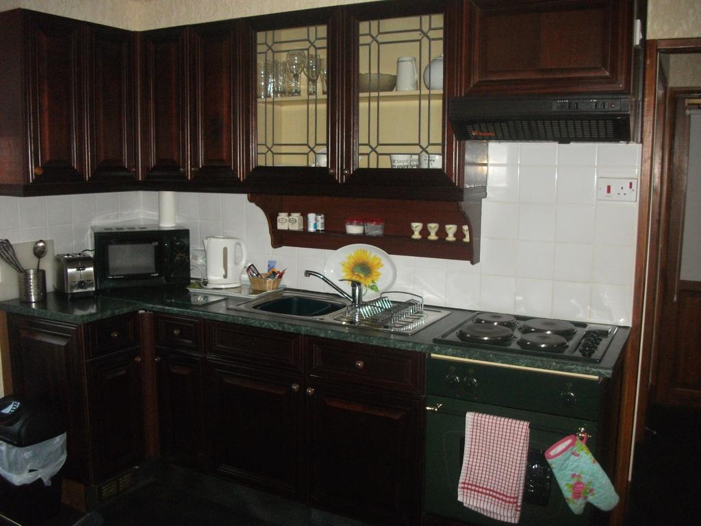 The Anchorage Hotel Amlwch Room photo